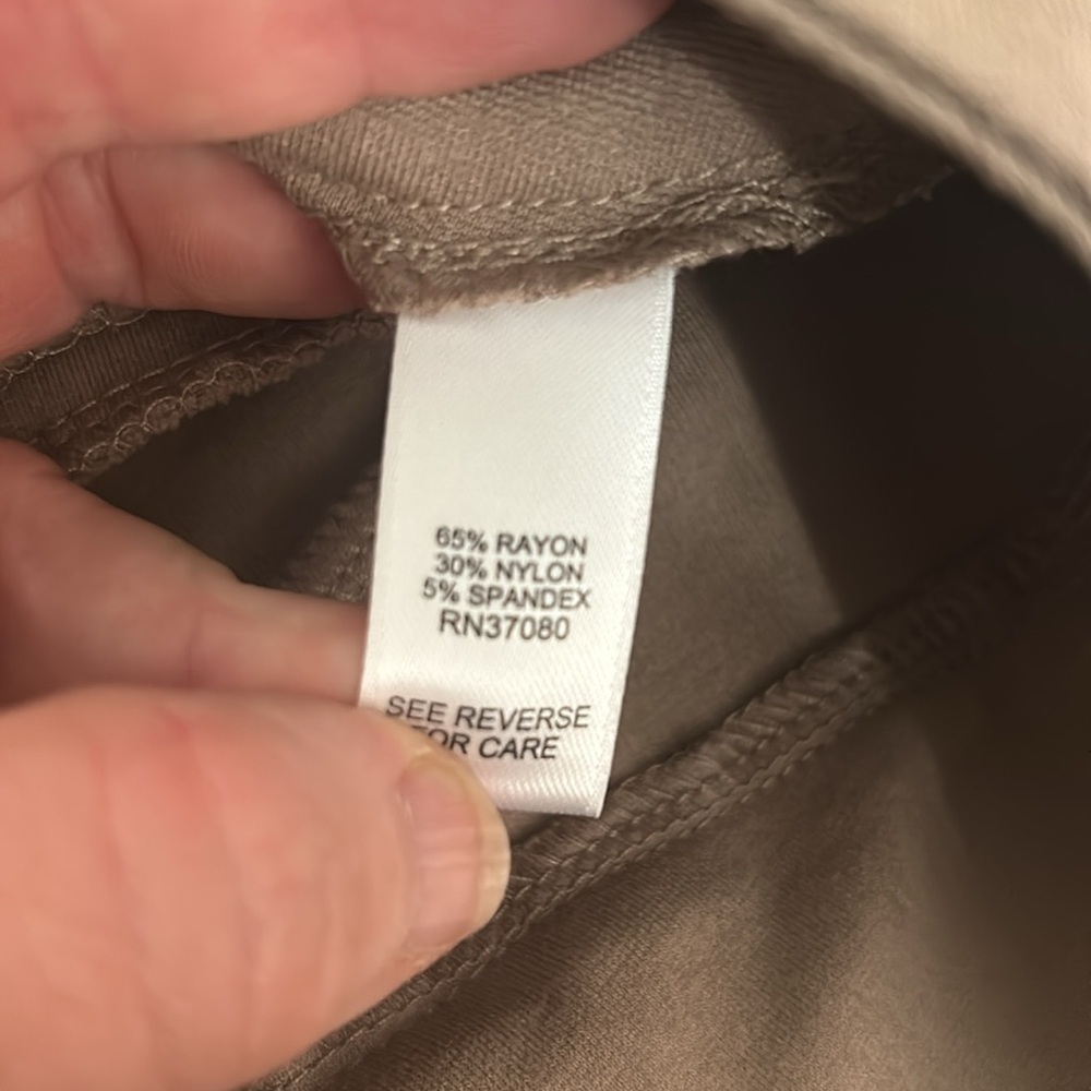 EST 1946 stretch pants. Beige. Size 14/16W - Picture 7 of 8